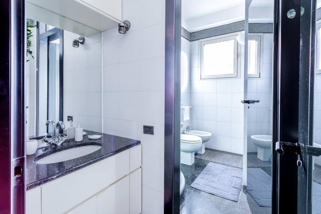 Appartement Duomo 10 Min Luxury • Terrazzo • Wi-Fi • Netflix à Milan Extérieur photo